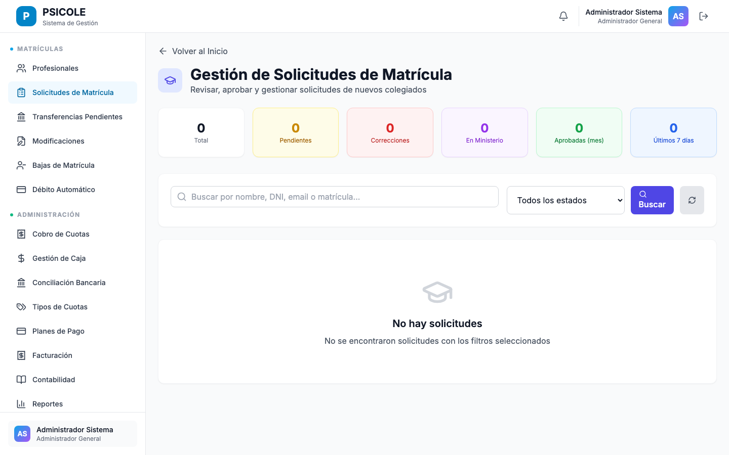 Pantalla de aprobación definitiva con campo de número ministerial y previsualización de credencial