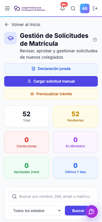 Solicitudes de matrícula en celular